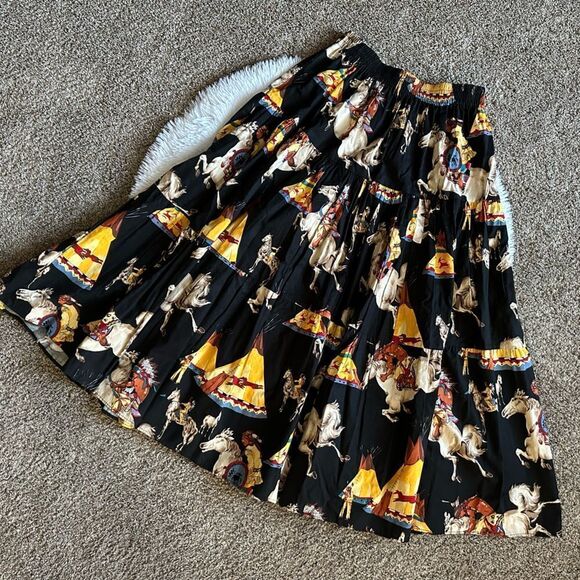 Native American Horse Pattern Skirt Long Elastic Waist Womens Size Large Black - Picture 1 of 3